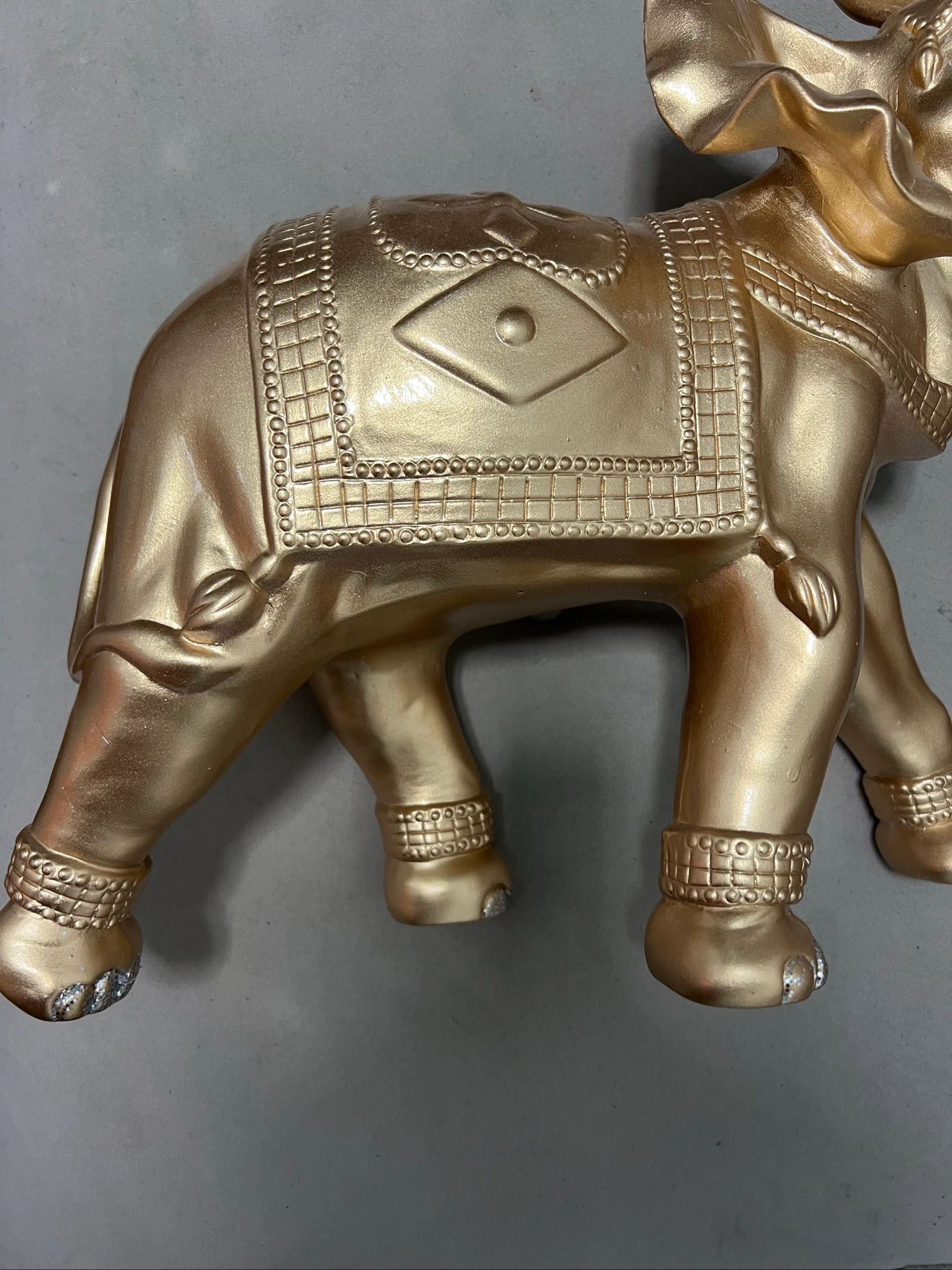 Decorative golden elephant – photo 5